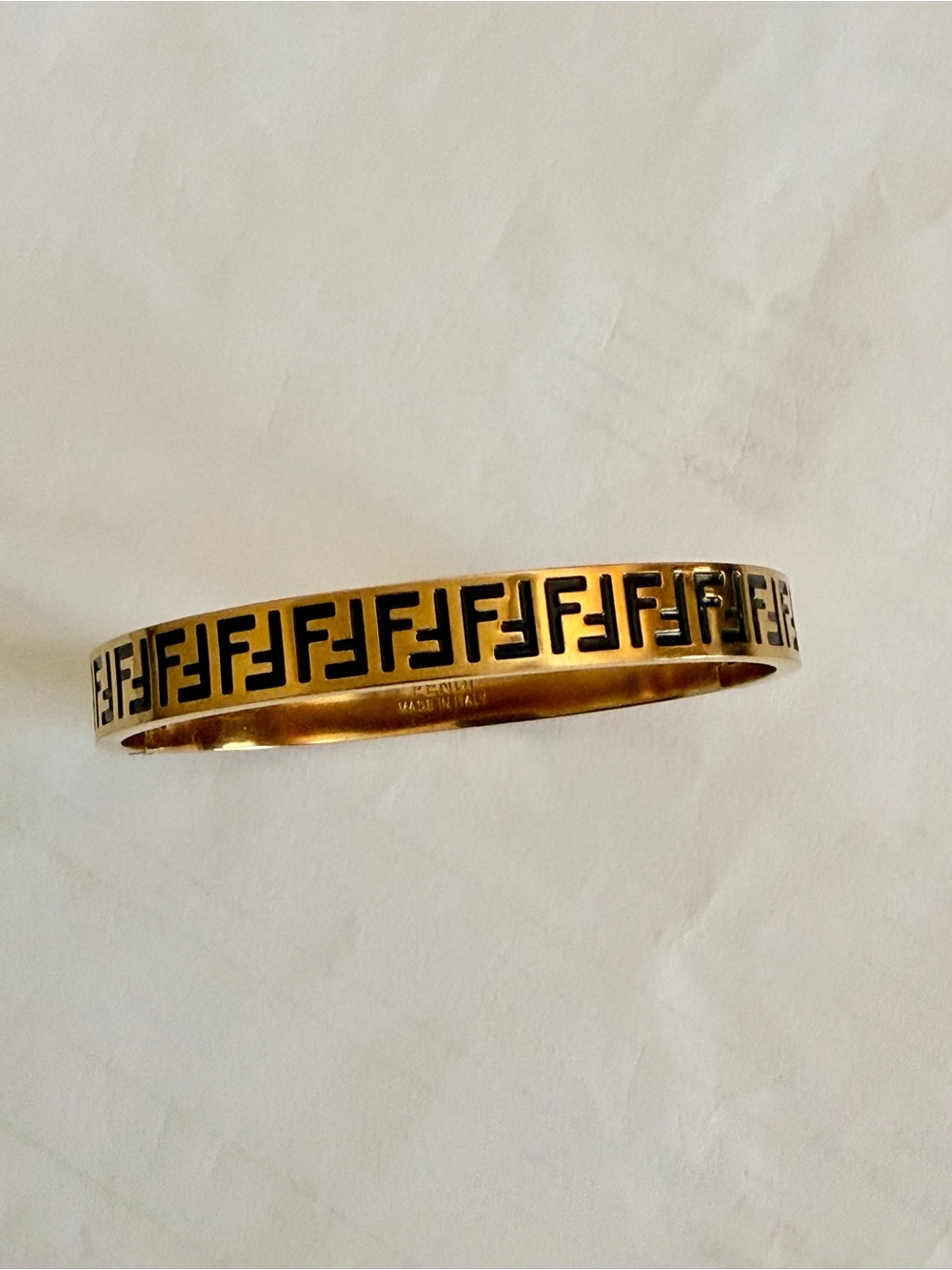 💕Fendi Gold-Tone Enamel FF Logo Bangle Bracelet